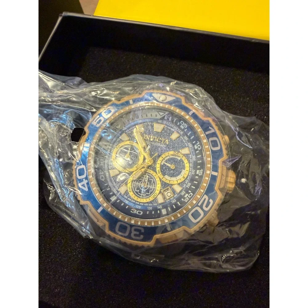 Invicta Pro Diver Chronograph Blue Gold Two‎ Tone Stainless Steel Watch NEW